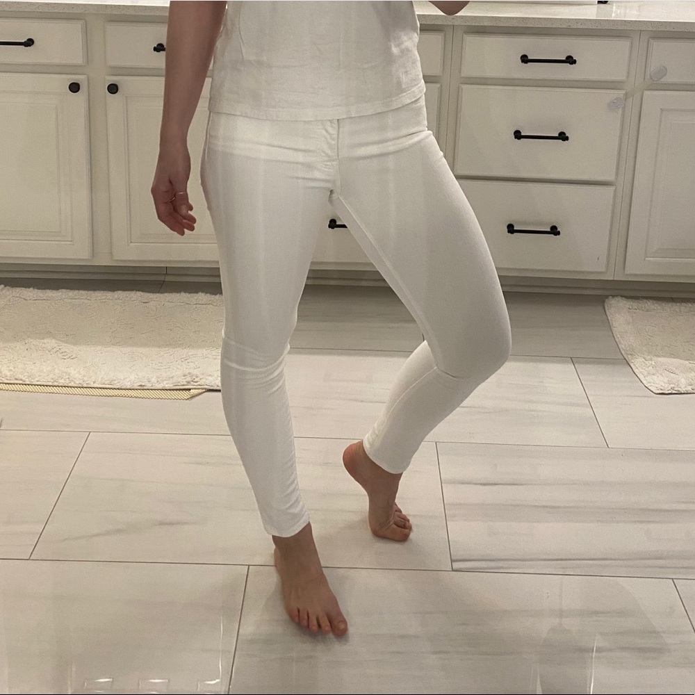 White skinny jeans by Madewell size 28